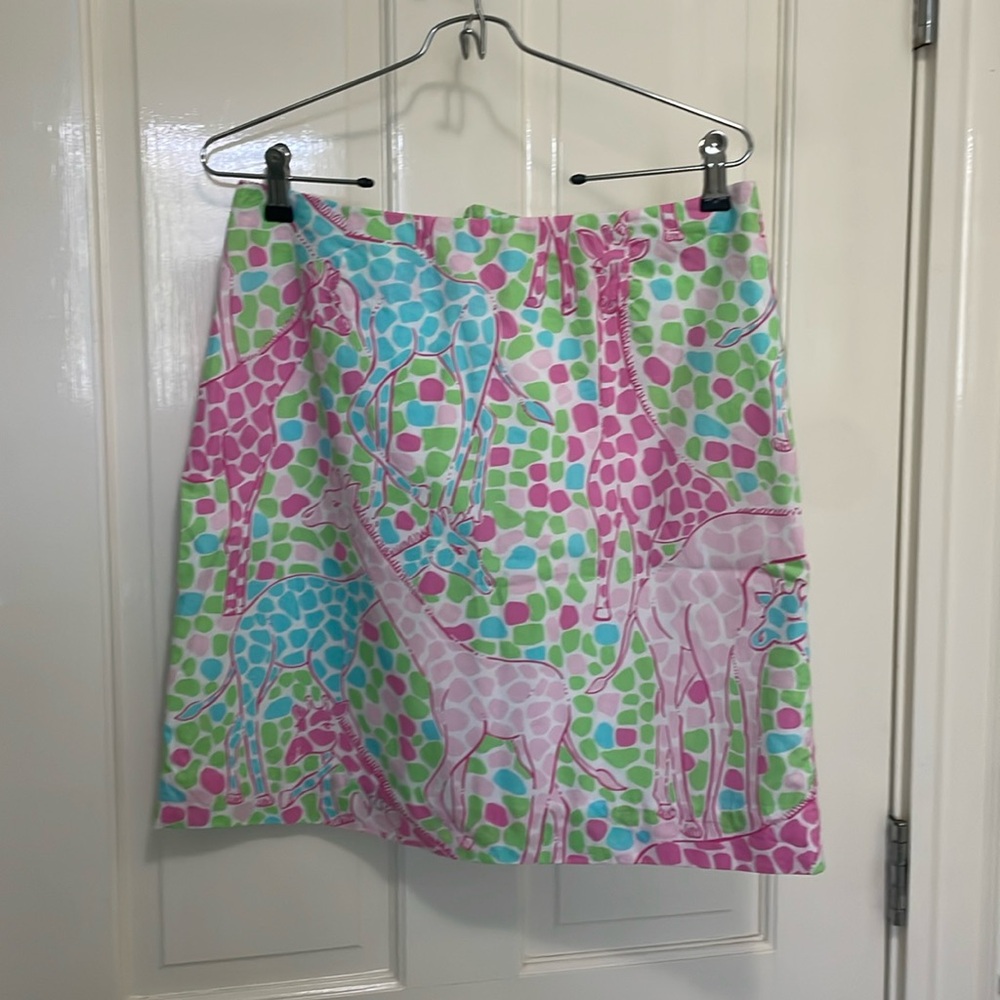 Lily Pulitzer giraffe skirt Size: 6, Colors: green, pink, blue